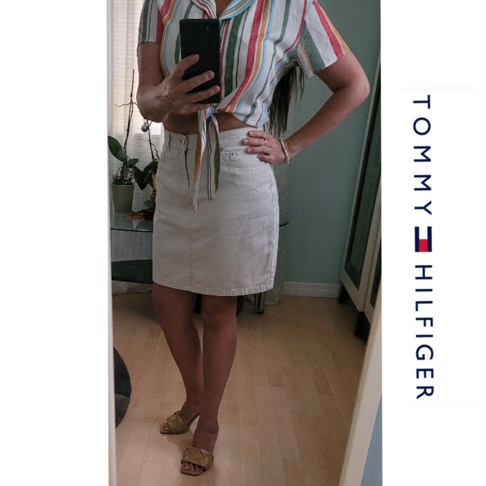 Tommy Hilfiger Skirt ❤
